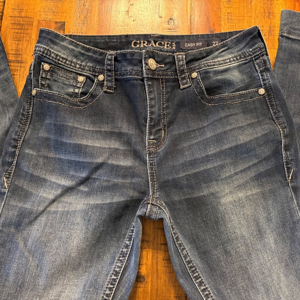 Grace in LA Easy Fit Embellished Bootcut Jeans Dark Wash Size 27 Denim - Picture 3 of 7